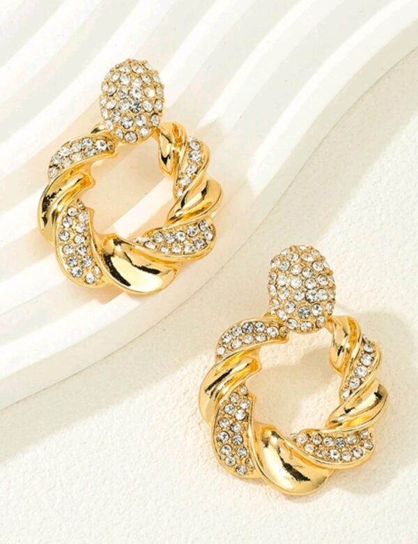 Pendientes Macu