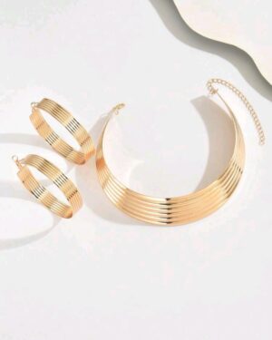 Collar + pendientes Barbara