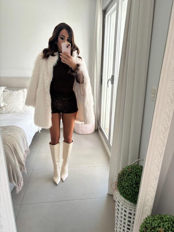 IMG-20251129-WA0091 Abrigo Sabrina